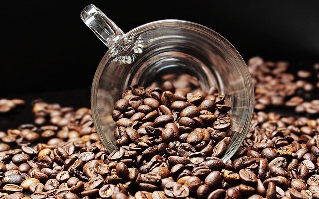 cuánta cafeína tiene el café